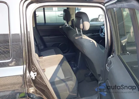 2015 Jeep Patriot Latitude z USA, uszkodzony, nr VIN 1C4NJRFB3FD189910